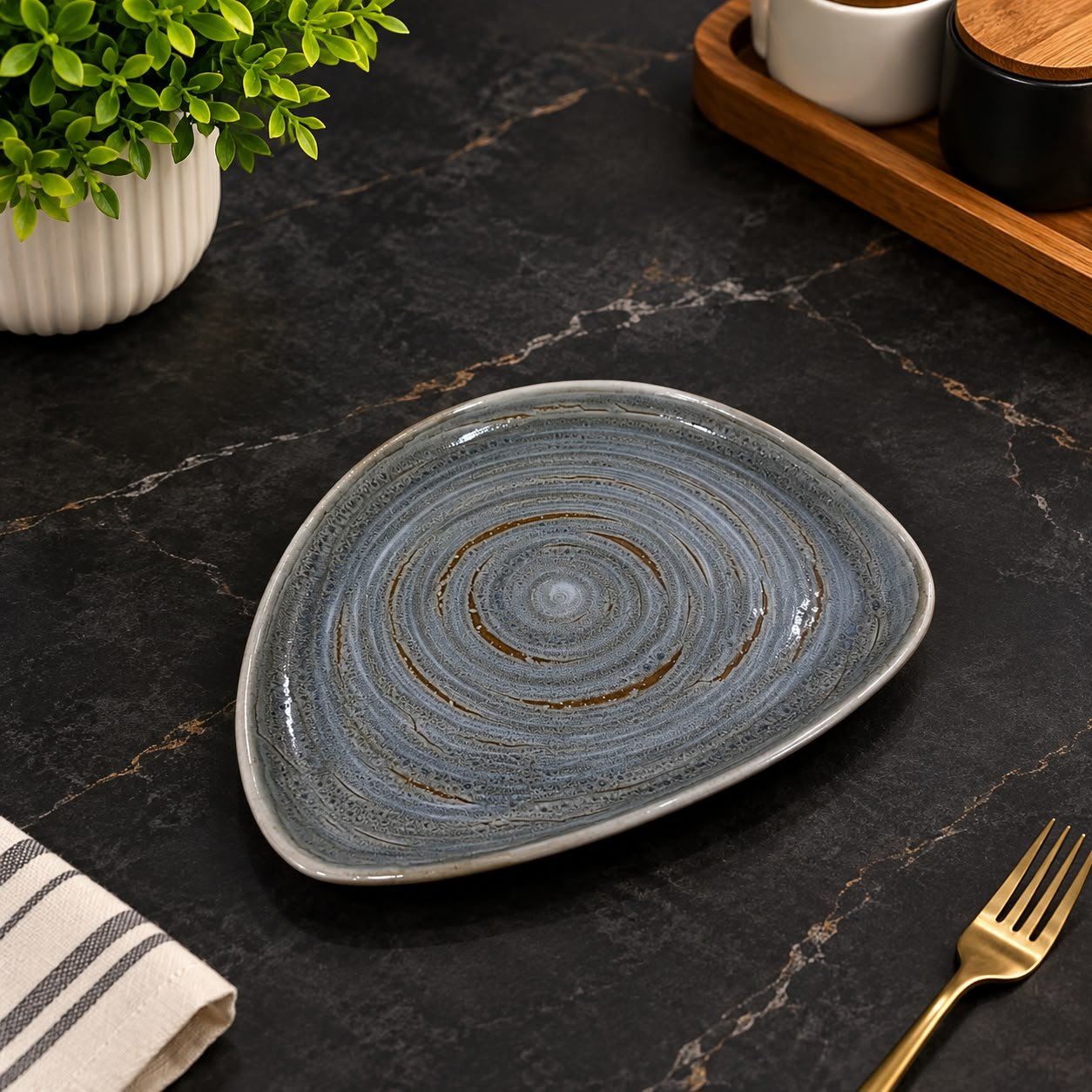 Porcelain Organic Flat Plate 24cm (RAK)