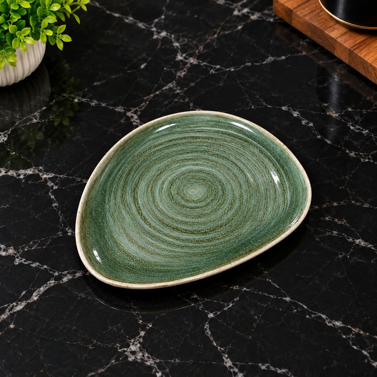 Porcelain Organic Flat Plate 24cm (RAK)